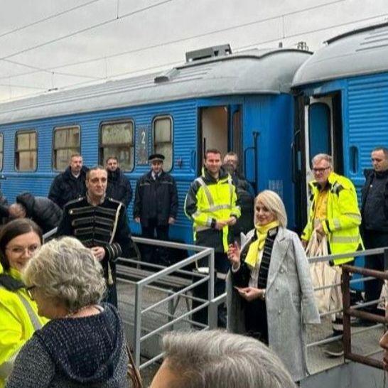 "Avaz" na licu mjesta: Nakon 30 godina ponovo krenuo voz Podlugovi-Vareš, s obnovom pomogla kompanija Adriatic Metals