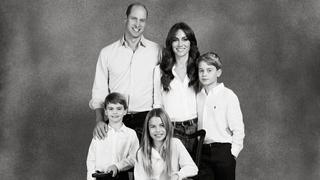 Cijeli svijet komentariše božićni portret princa Vilijama sa Kejt i djecom
