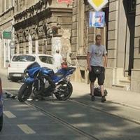 Sudar motocikla i automobila kod Katedrale u Sarajevu: Veća materijalna šteta