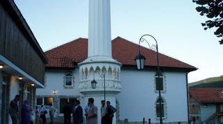 Turhan Emin-begova džamija u Ustikolini: Prva džamija u BiH