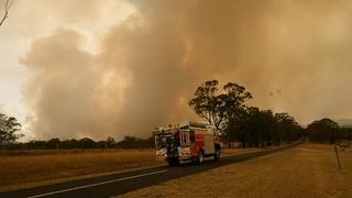Veliki šumski požar u Australiji, vatra se približava gradovima