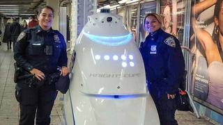 Policijski robot nije se dokazao: Umjesto sigurnosti, ljudima je stvarao osjećaj straha