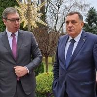 Vučić prihvatio Dodikovu ideju, priznali da će se usvojiti rezolucija o Srebrenici