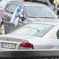 Prijedorska policija kaznila muškarca, jer je na automobilu istakao zastavu Armije BiH s ljiljanima
