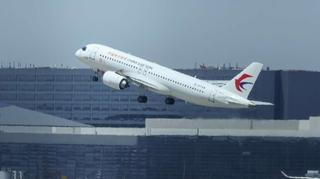Prvi kineski putnički avion ostvario međunarodni debi u Singapuru