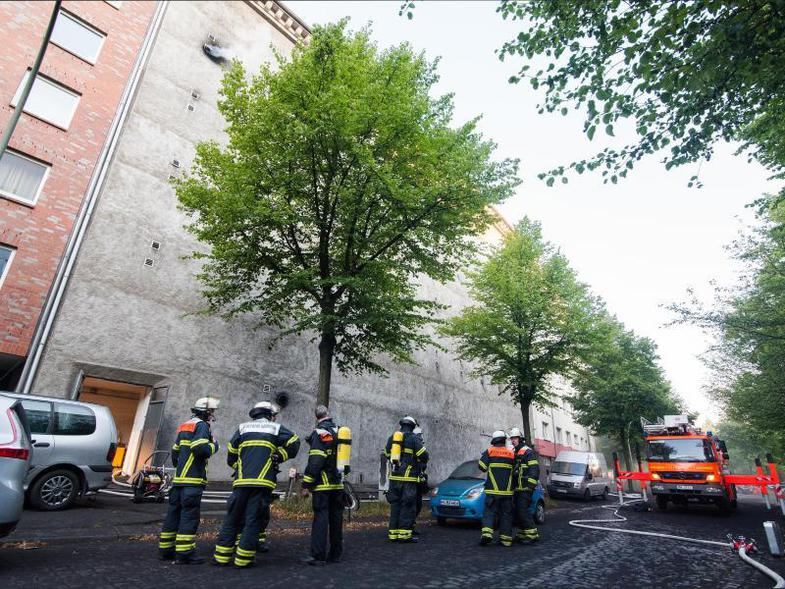 feuer-und-explosion-verletzte-in-altem-bunker-in-hamburg-articlewide
