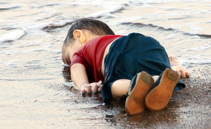 utopljeni-sirijski-djecak-ajlan-kurdi