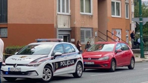 Detalji nesreće u Novom Sarajevu: Žena automobilom udarila pješakinju