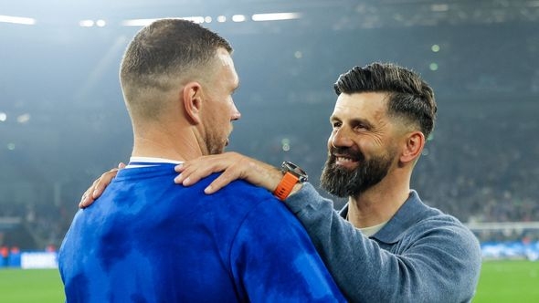 "I am from Bosnia, take me to the Bundesliga"