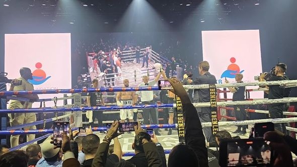 Puki nije uspio: Albanac odbranio IBF titulu