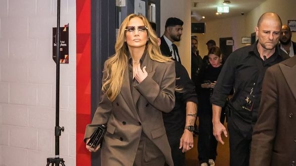 Dženifer Lopez u suzama: Uplakana zbog sina Maksa, cijeli život strahuje od ovoga  