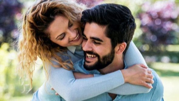 Ovi horoskopski znakovi se trebaju prepustiti romantici 