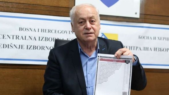 Arnautović: Birači će se identificirati otiskom prsta, a glasovi brojati elektronski i ručno
