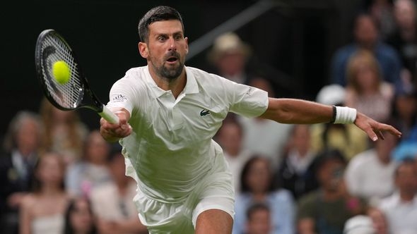 Novak Đoković nakon četiri seta izborio osminu finala Vimbldona