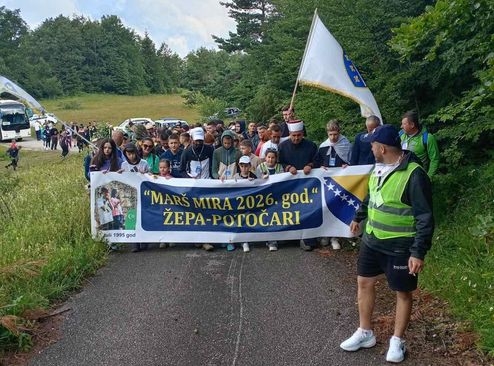 Oko 250 učesnika Marša mira Žepa - Srebrenica krenulo ka Potočarima