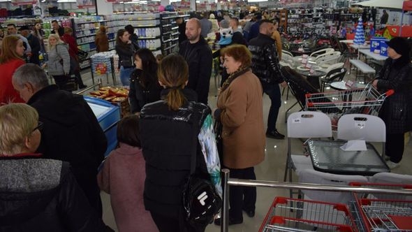 Dok se priča o ukidanju neradne nedjelje u FBiH, njeno uvođenje sve češća tema u RS: Mišljenja su podijeljena