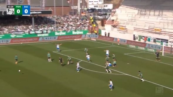 Navijač isključio VAR usred utakmice, nastao haos u 2. Bundesligi