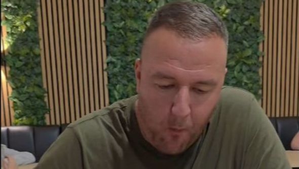 Mirza Jukić oborio rekord u restoranu u Beču: Za 15 minuta pojeo 58 ćevapa