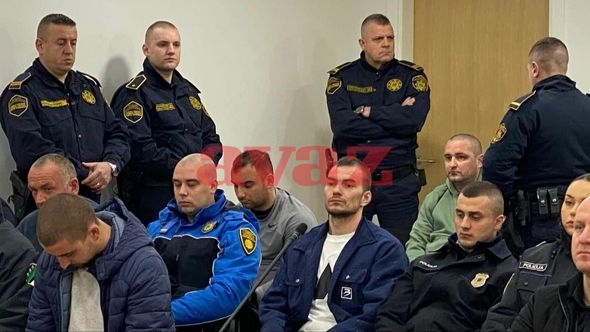 Određen pritvor za 14 huligana iz navijačke grupe "Torcida": Napravili sačekušu "Delijama" kod aerodroma