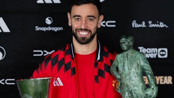 Fernandes ponovo igrač sezone u Junajtedu i prestigao Ronalda