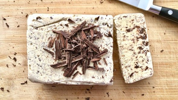 Stracciatella Semifreddo: Pravo ledeno, slatko osvježenje