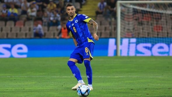 Popis poznatih fudbalera koji nikada nisu nosili dres Srbije: Na listi se nalaze i dva bivša reprezentativca BiH