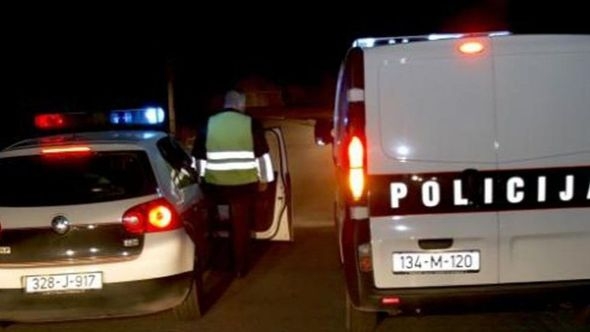 Užas u Banovićima: Žena pala s balkona i poginula