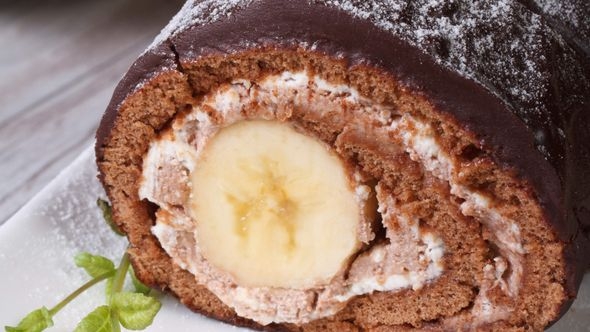 Rolat s bananama: Tradicionalni kolač čije je prisustvo obilježilo mnoga djetinjstva