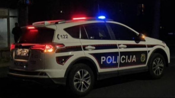 Višestruki prekršitelj zaustavljen u Trnovu: Vozio bez dozvole i s dugom od 4.220 KM