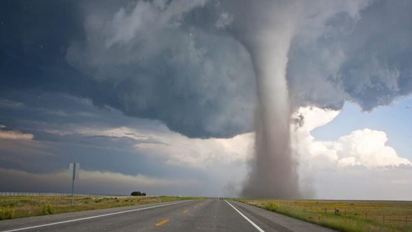 Bebu je odnio tornado, roditelji sumnjali na najgore: Pronašli je na vrlo bizarnom mjestu