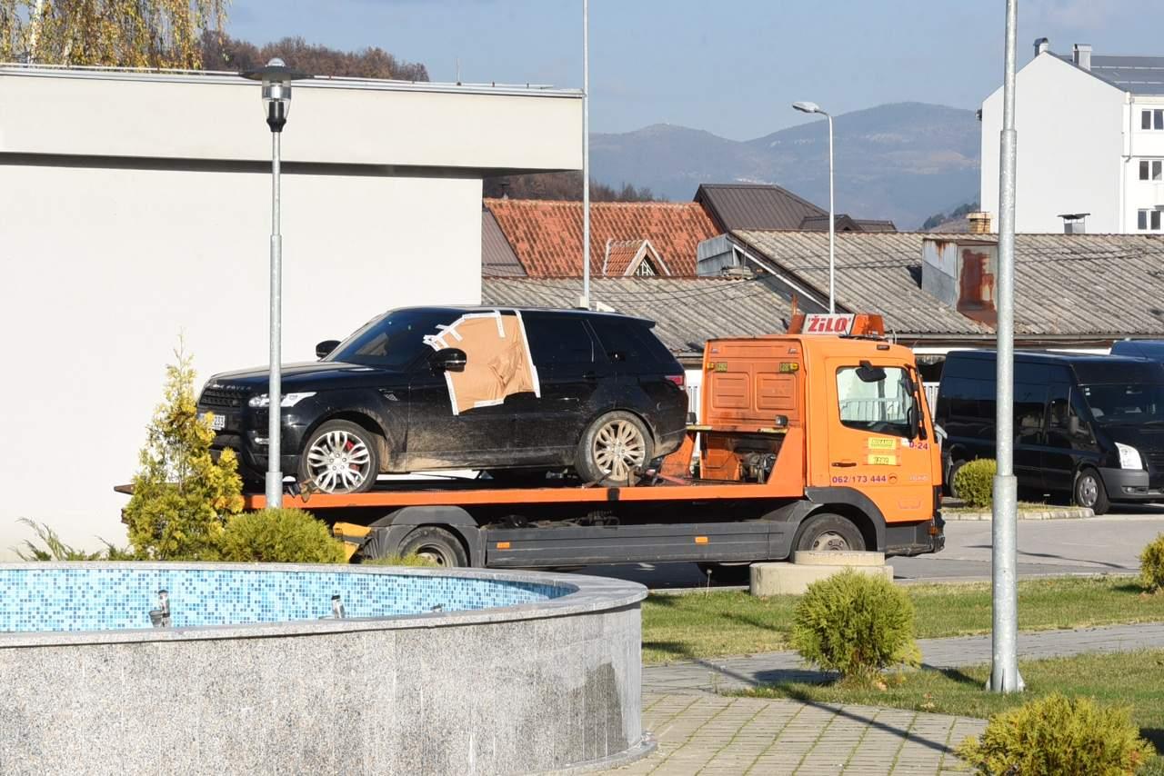 Range Rover u kojem je uhapšen Dakić, a kojim su automafijaši krenuli u krađu na Ciglane - Avaz
