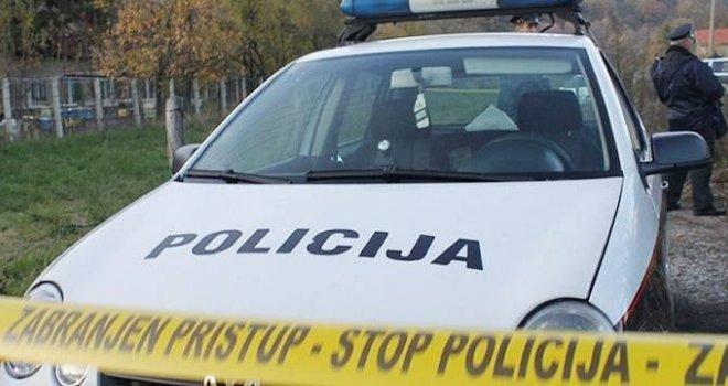 Stravična nesreća u Drvaru: Poginula žena, djetetu se bore za život