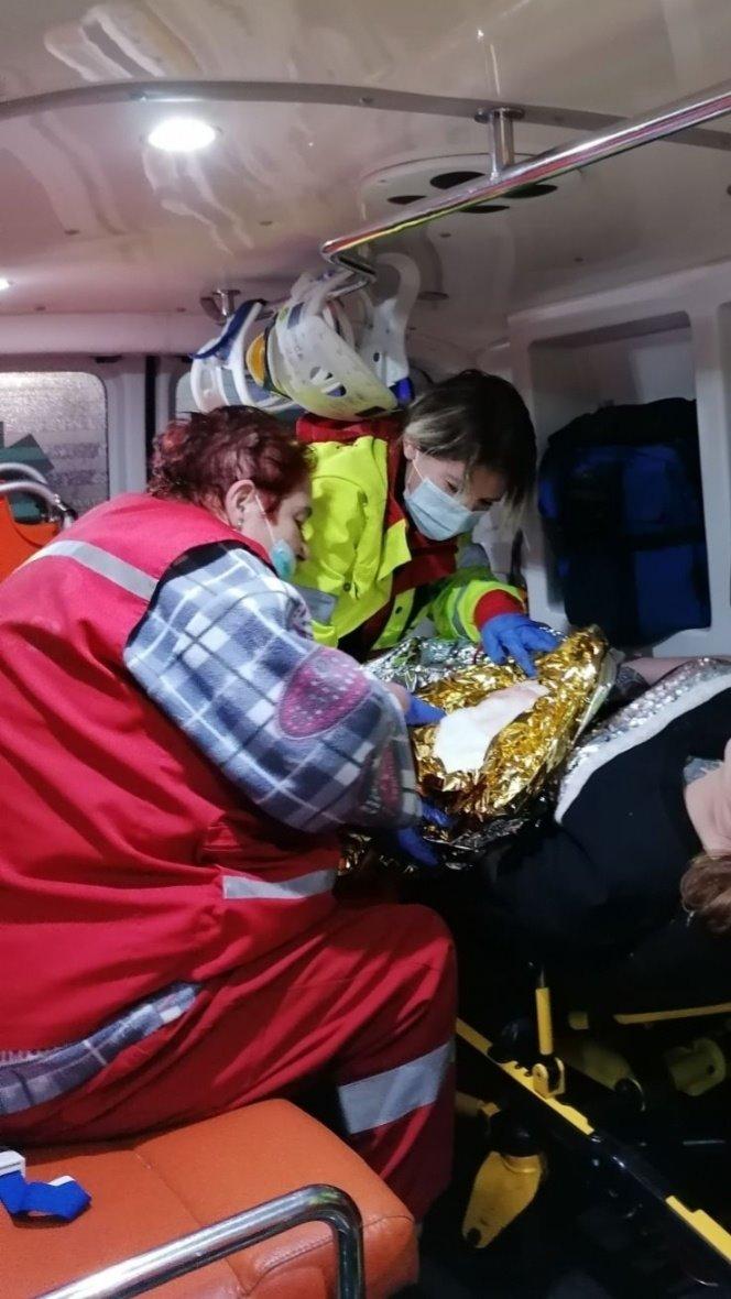 Ekipa Hitne pomoći porodila Sarajku na autoputu