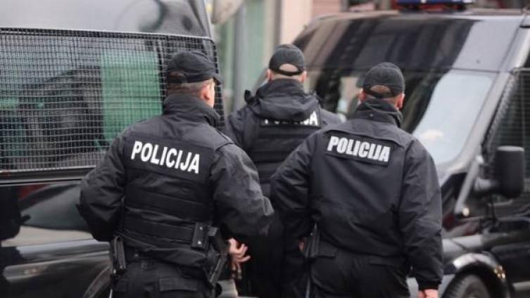 Drsko razbojništvo u centru Sarajeva: Prijeteći pištoljem, oteo mobitel