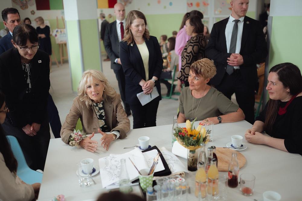 Prva dama SAD posjetila ukrajinske izbjeglice u Košicama
