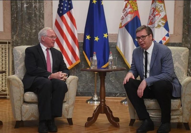 Vučić s američkim ambasadorom Hilom: SAD podržavaju evropske integracije cijelog zapadnog Balkana