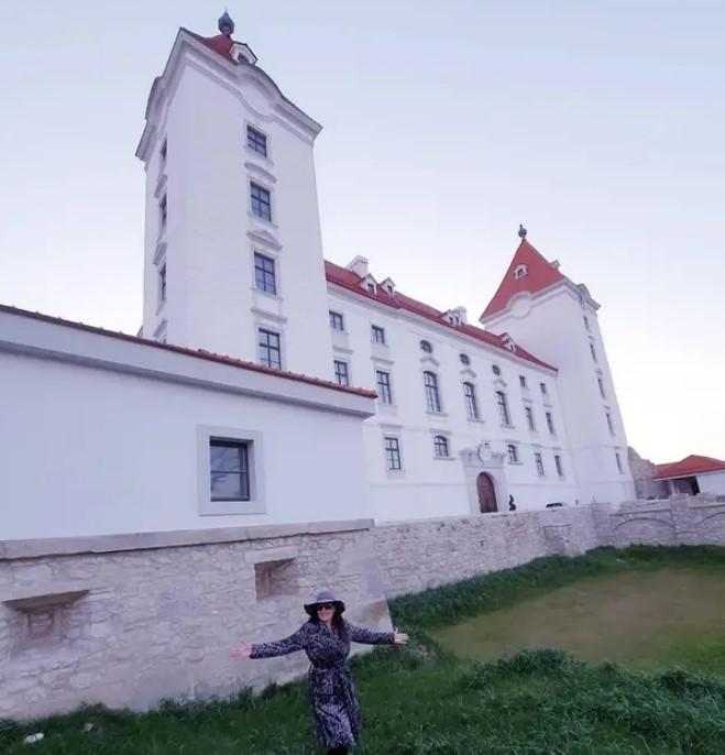 Dvorac Dragane Mirković - Avaz