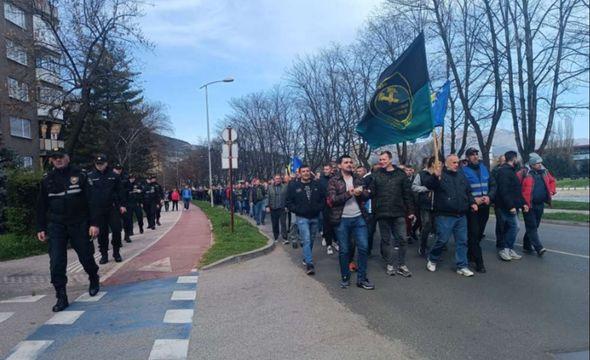Rudari šetaju ulicama u Zenici  - Avaz