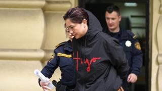 Video / Uhapšena Naida Mehanović s lisicama na rukama odvedena u prostorije za zadržavanje
