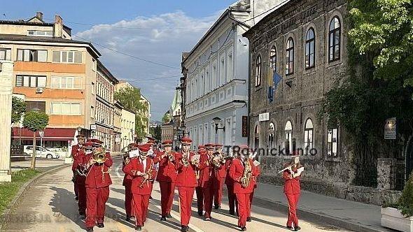 Prvomajski uranak u Travniku - Avaz