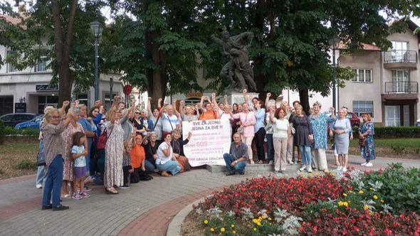 Protest u Gračanici - Avaz