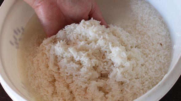 riža voda - Avaz