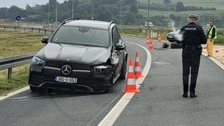 Teška nesreća kod Visokog, Mercedes demoliran od udarca