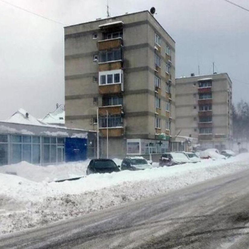 Snježni nanosi na Romaniji, vozačima se savjetuje oprez