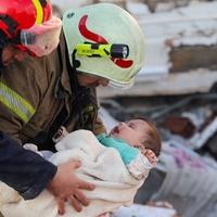 Majka i beba spašeni ispod ruševina 29 sati nakon zemljotresa u Turskoj