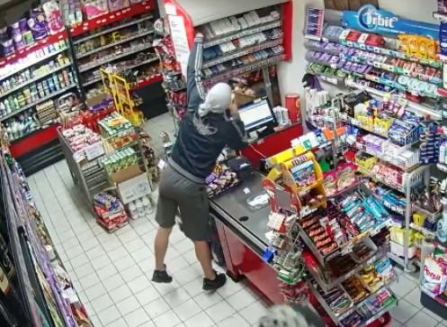 Radnica osujetila razbojnički napad u Vitezu: Pljačkašu izbila nož iz ruke