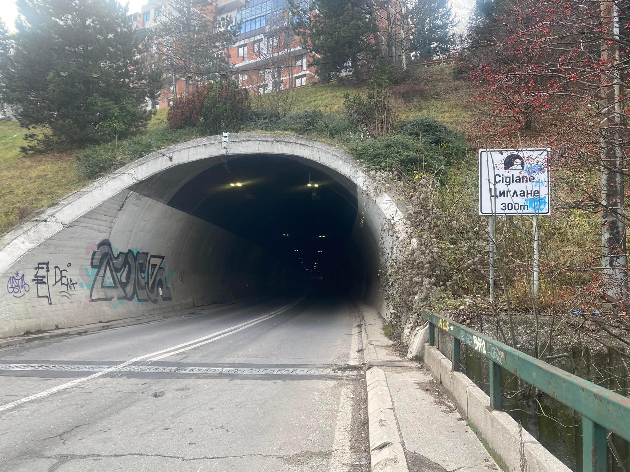 Saobraćaj kroz tunel obustavljen - Avaz
