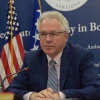 Ambasador Marfi odao počast ubijenima u Jasenovcu: Pozivam političke lidere da se ozbiljno posvete priznavanju prošlosti