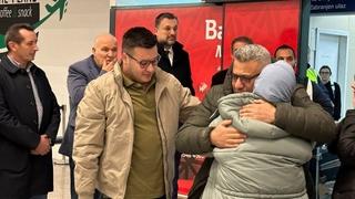Suze na aerodromu: U Sarajevo stiglo još četvero bh. državljana iz Gaze