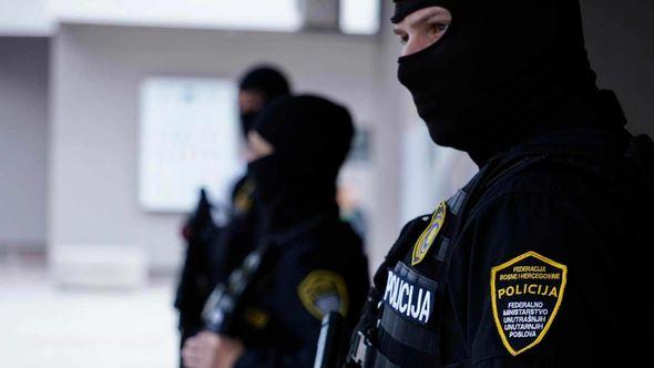 Pripadnici FUP-a uhapsili policajca u Živinicama - Avaz